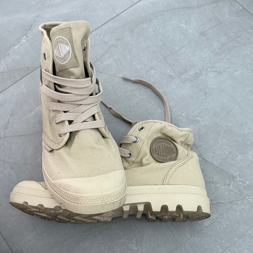 Palladium Mens Light Tan High-Top Sneakers